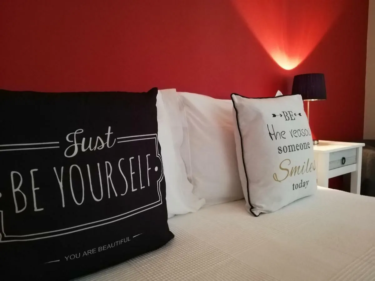 Blue Moon Guesthouse Lagos Gasthof