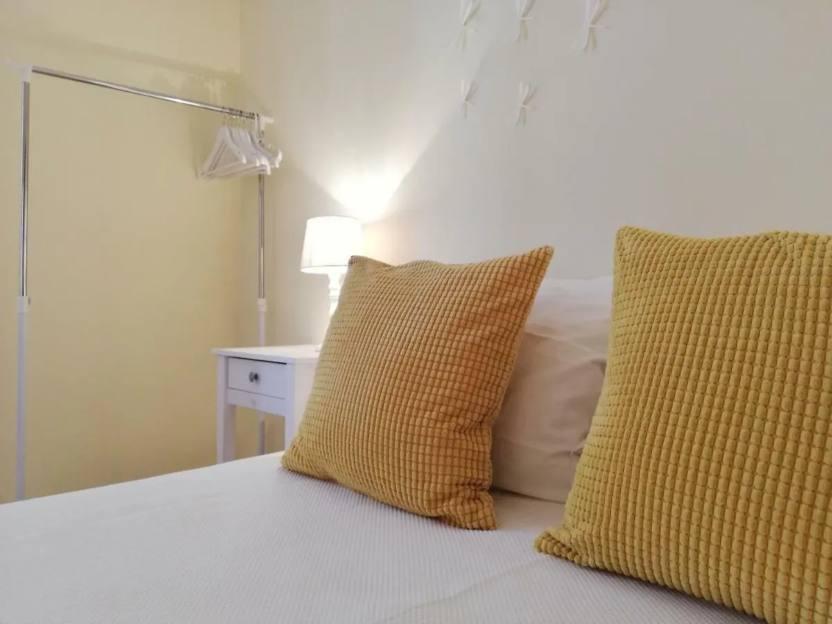 Blue Moon Guesthouse Lagos Portugal